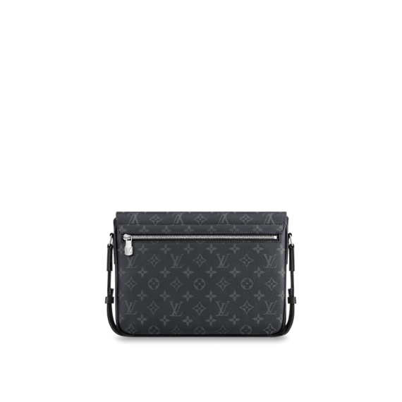 Look Fabulous with Women's Louis Vuitton Messengerama